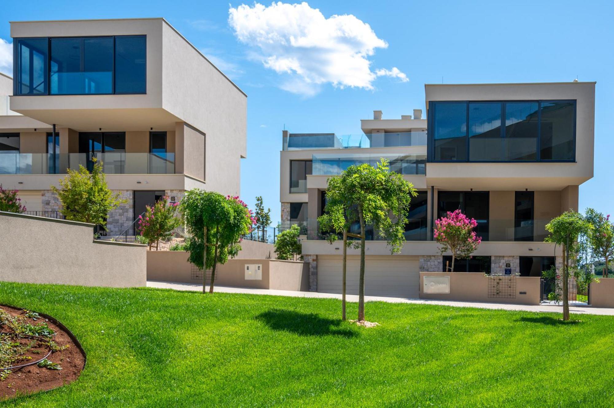 Petram & Residences