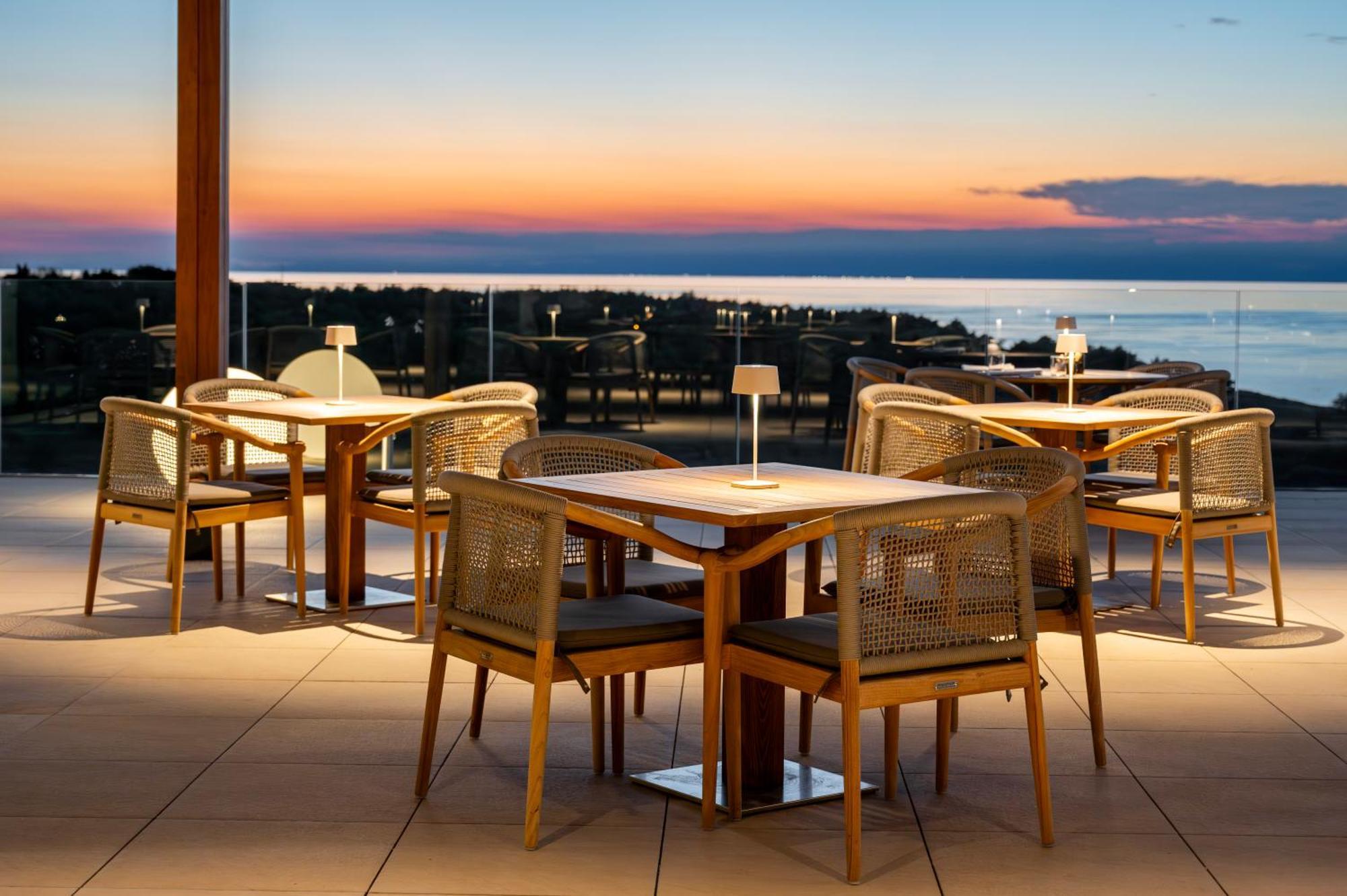 Aparthotel Petram & Residences 4*