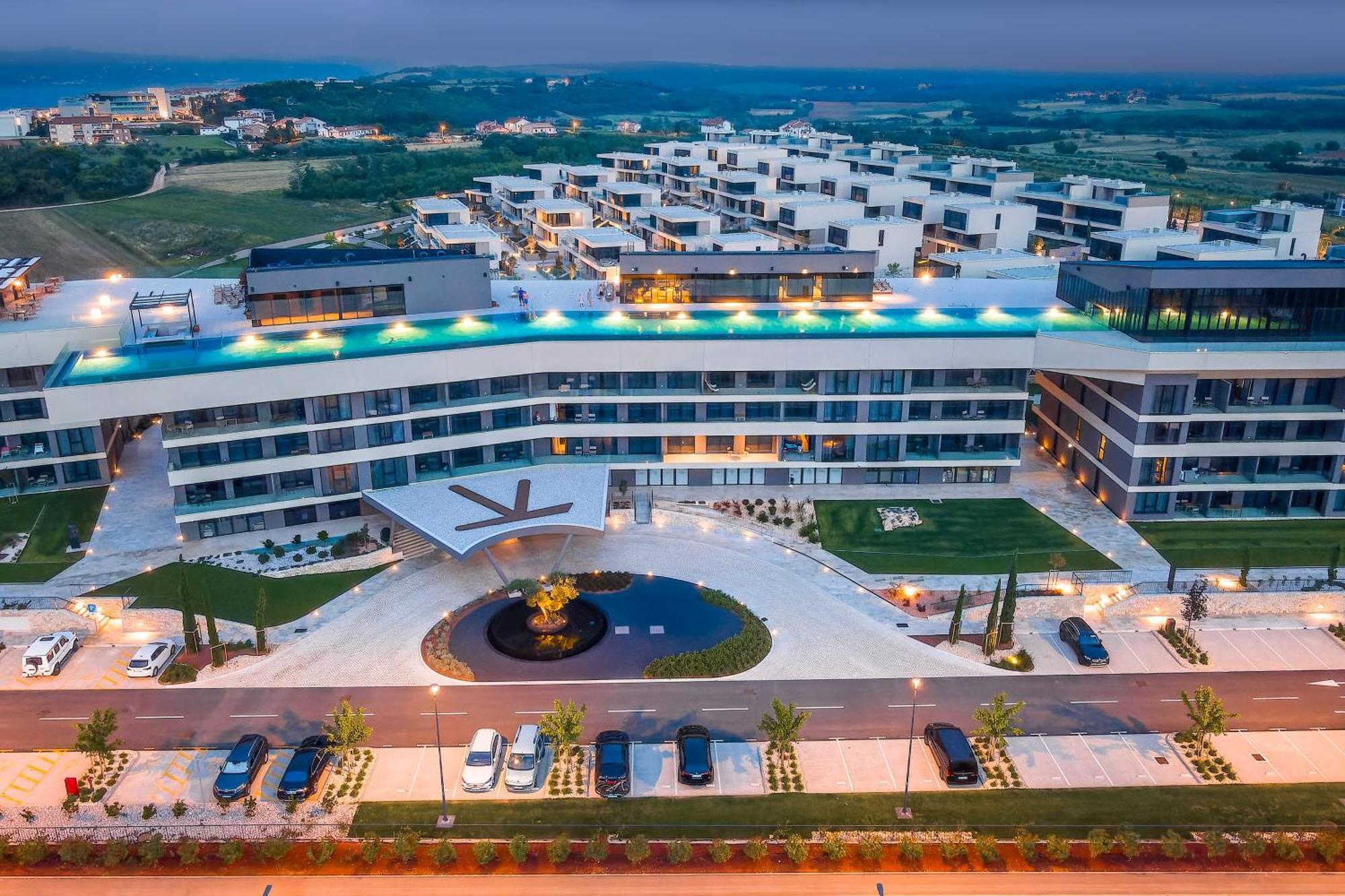 Aparthotel Petram & Residences
