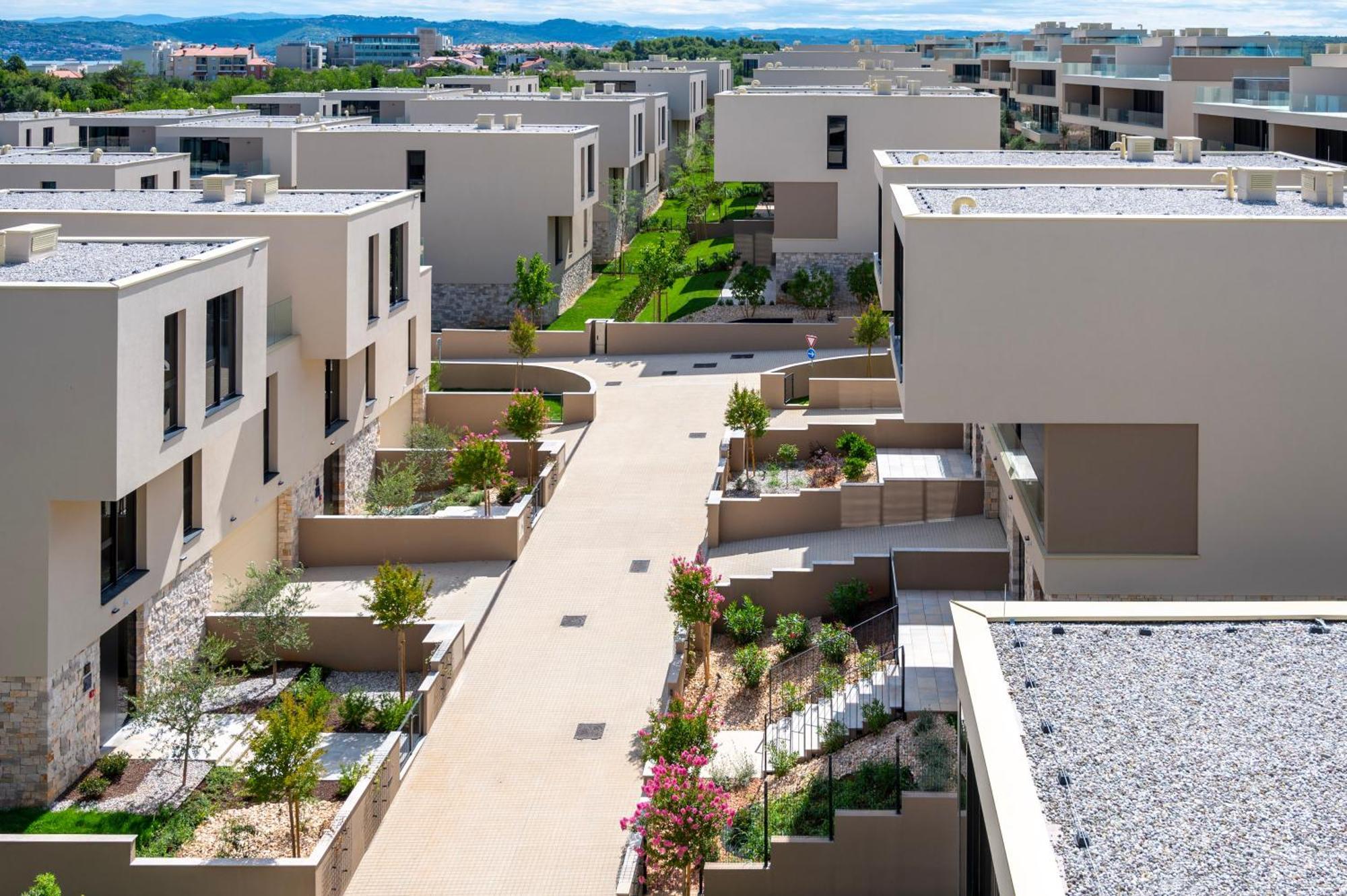 Aparthotel Petram & Residences 4*