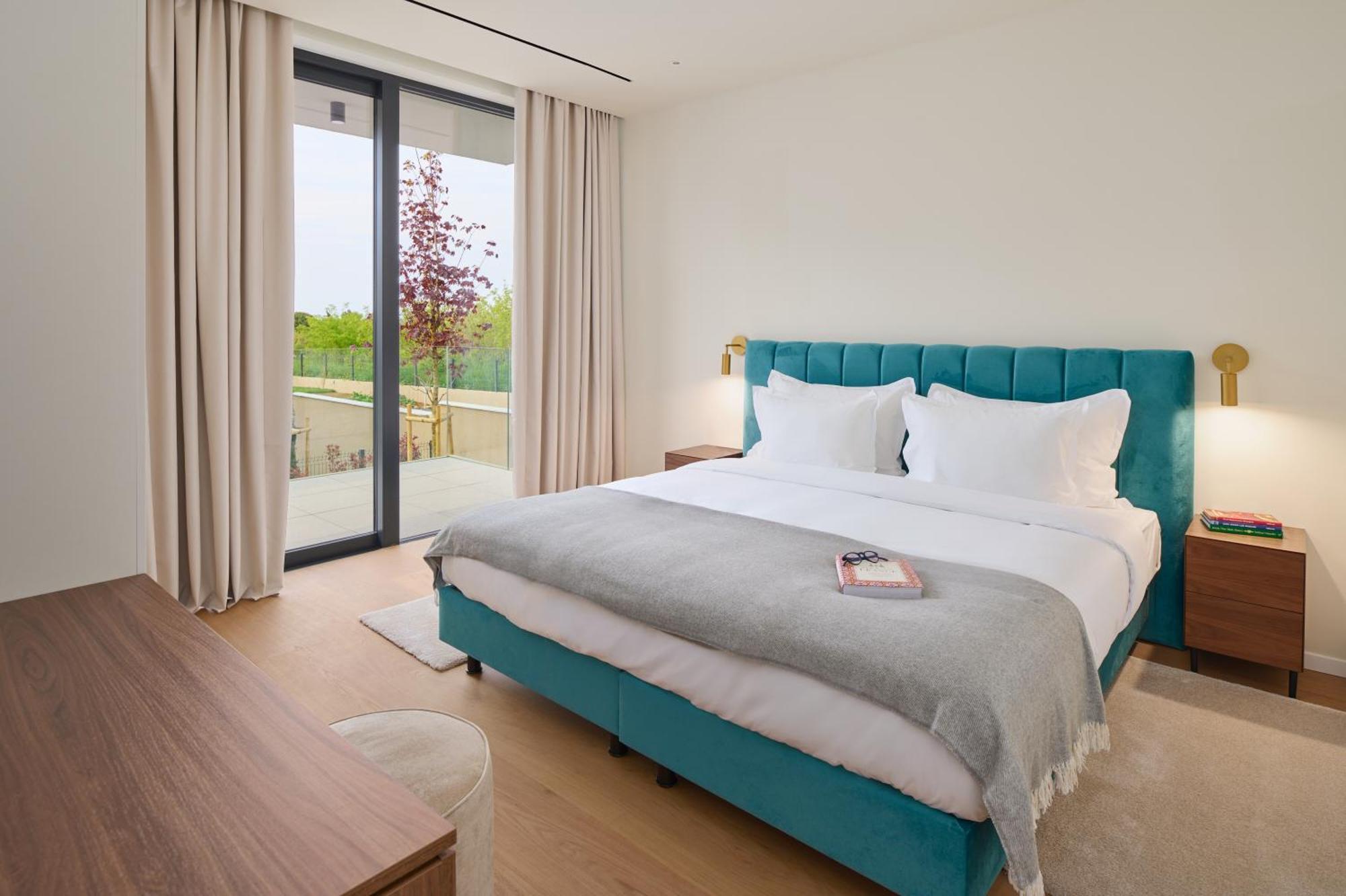 Aparthotel Petram & Residences 4*